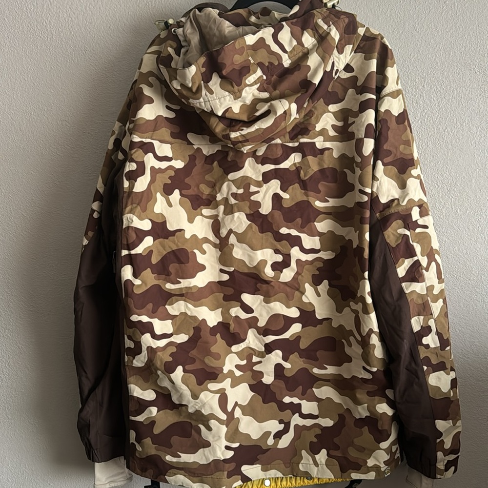 Dc men’s snowboarding jacket - Picture 5 of 11